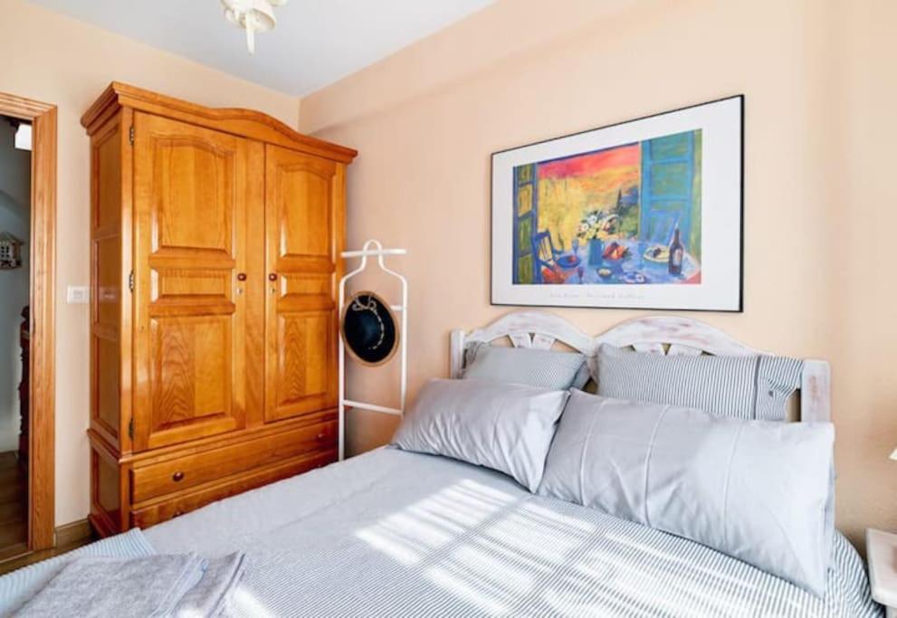 Villa Magerit, Entire Home 5 Minutes Easy Walk To Sandy Beach La Mata  Luaran gambar