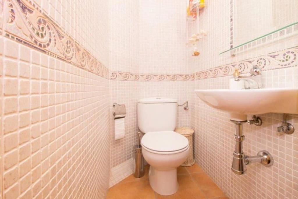 Villa Magerit, Entire Home 5 Minutes Easy Walk To Sandy Beach La Mata  Luaran gambar