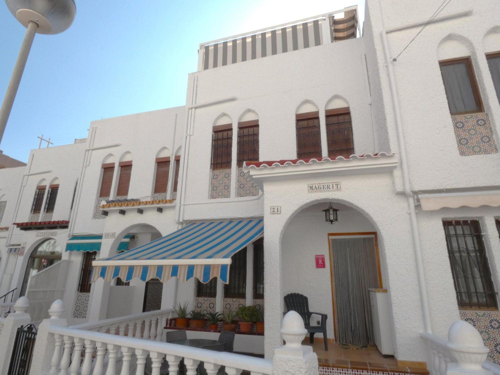 Villa Magerit, Entire Home 5 Minutes Easy Walk To Sandy Beach La Mata  Luaran gambar